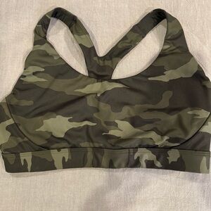 Athleta Camouflage Sports Bra Medium Support Moisture-Wicking M